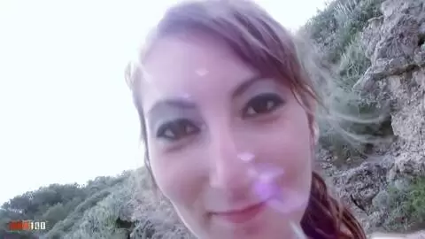 Jogging porno en el bosque con Charlotte de Castille photo 12