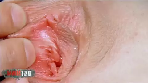 Corrida anal de garganta profunda de Chloe Delaure: La rubia cachonda se la folla duro. photo 02