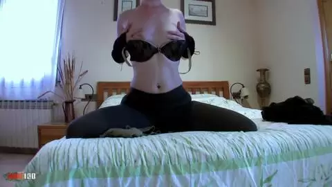 French Clarysse se pajea en la webcam photo 09