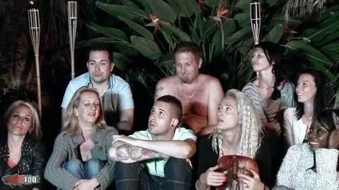 Alianzas improbables y sexo en el bosque para Bryan y Tania Kiss photo 14