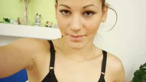 Joven milf ensenado su xoxo photo 2