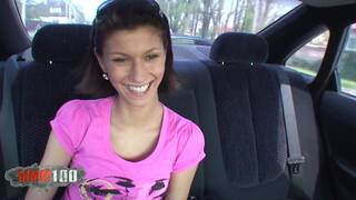 Morena jodida en la carretera 