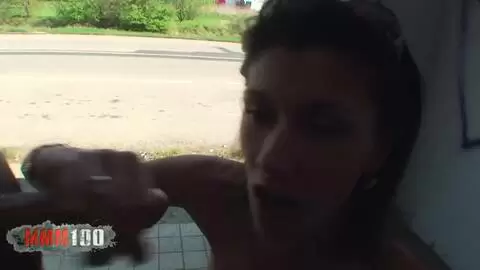 Morena jodida en la carretera por 2 compañeros photo 11