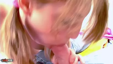 Primera sesión de sexo filmada para esta chica árabe a la que nunca habían sido bien folladas photo 04