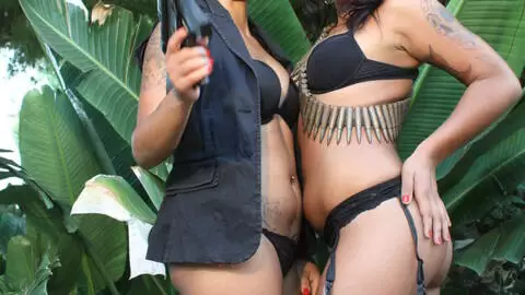 Dee Jones posando   photo 4