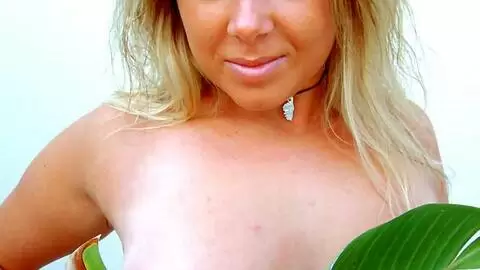 Electra enseñando su cuerpo  photo 14