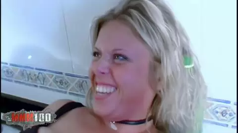 La Cocina de Electra: Tetas Grandes, Mamada, Corrida Hardcore. photo 06