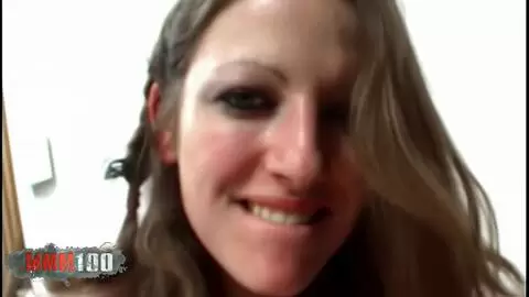 La actriz porno pelirroja francesa Emy Demon es rellenada con una polla española por el culo photo 13