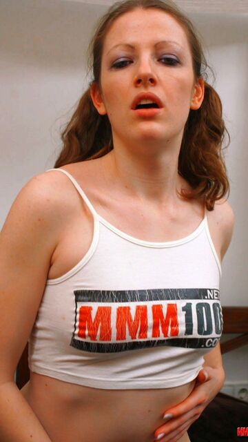 Emy Foto Sexy Gratis #077