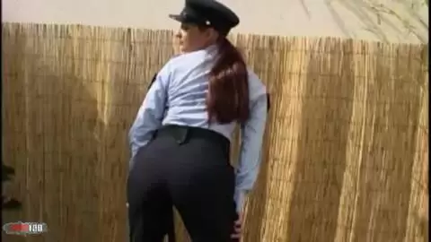 Eva haciendo un strip  photo 02