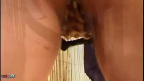 Eva haciendo un strip  photo 07