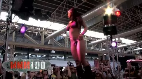 Jenny One se masturba frente a la audiencia de ficeb 2007 photo 06