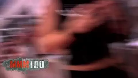 Puta es follada por Phil Hollyday en público photo 15