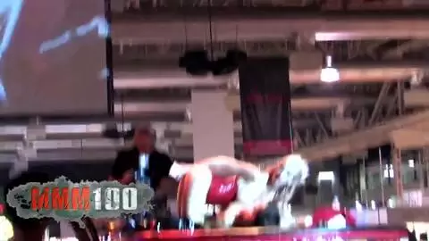 Sonia Baby desnudándose y orinando en el Ficeb 2007 photo 09