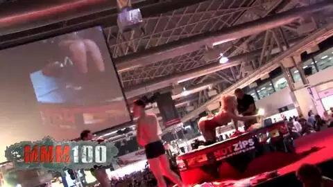 Sonia Baby desnudándose y orinando en el Ficeb 2007 photo 12