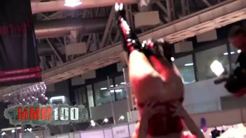 Sonia Baby desnudándose y orinando en el Ficeb 2007 photo 13