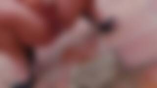 Gigi love meando en la terasa 