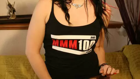 Nena amateur francesa Ginger Rose posando con camiseta MMM100 photo 10