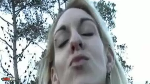 Jessica haciendo un strip   photo 16