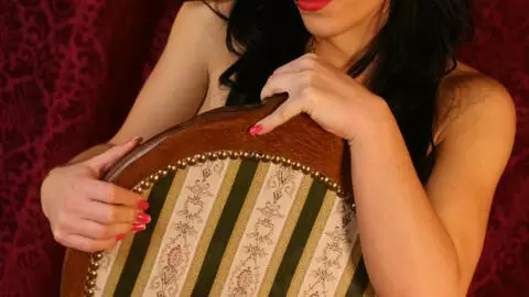 Jordanne Kali haciendo un strip  en una habitación  photo 6