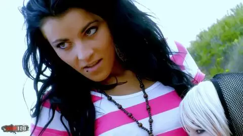 Jordanne Kali enseñando su cuerpo  photo 01