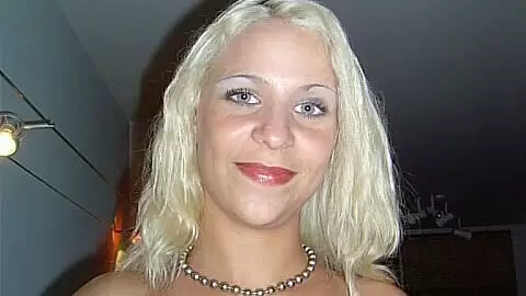 Jovencita muy humeda se desnuda par ti photo 15