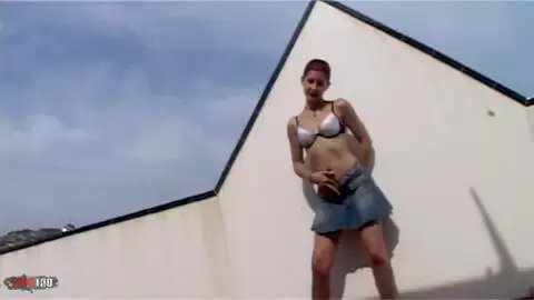 Katia desnudandose  en la terraza  photo 06