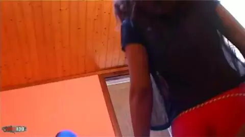 Kelly Brazil desnudandose  photo 04