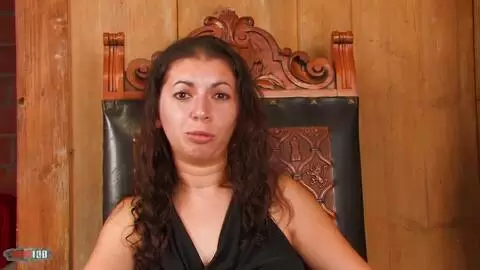 Kelly Toma desnudandose   photo 02