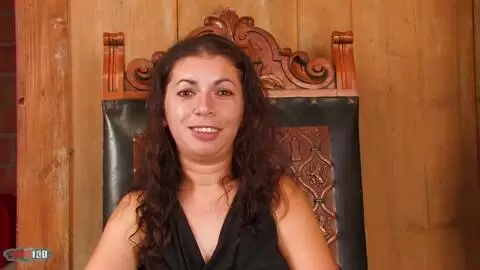 Kelly Toma desnudandose   photo 05