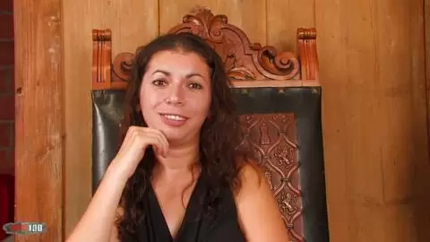 Kelly Toma desnudandose   photo 07