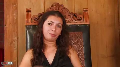 Kelly Toma desnudandose   photo 16