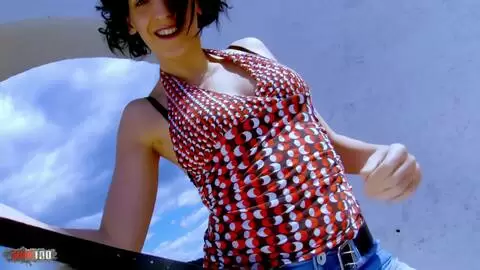 Kthyllee stripteas en la villa photo 02