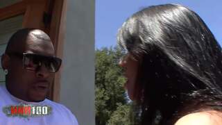 Asiatica con tetas grandes des