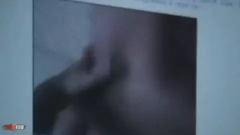 Lena Harrys haciendo un strip  photo 01