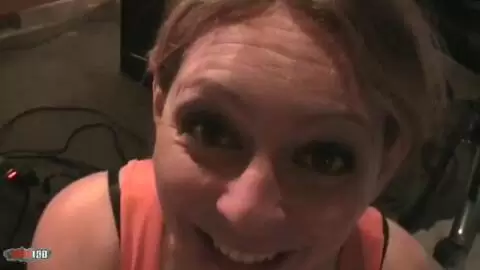 Lena Harrys haciendo un strip  photo 12