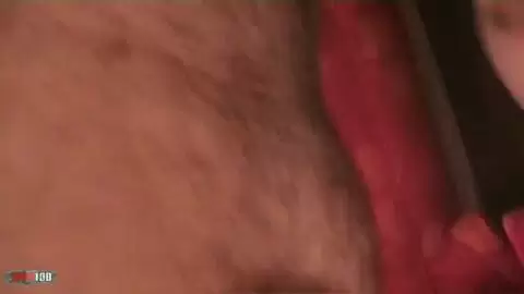 Lena Harrys desnudandose  en la cama  photo 15