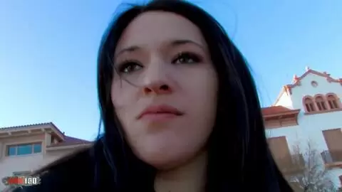 Hermosa francesa de grandes tetas naturales y cuerpo loco follada en un bar photo 01