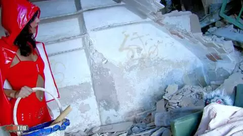 Caperucita Roja recibiendo anal del Lobo Feroz.
 photo 01