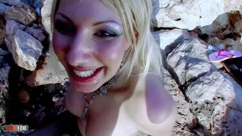 Nena de grandes tetas Love Crystale follada por el culo en la playa photo 16