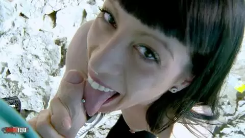 Follando al aire libre con una linda jovencita latina Luzy MISS photo 01