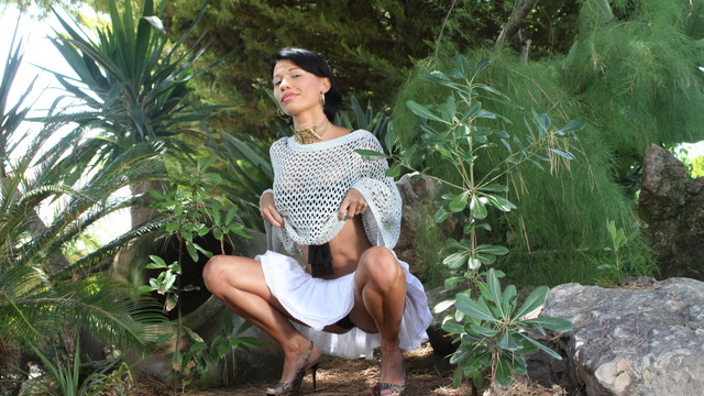 Mademoiselle Justine Foto Sexy Gratis #003