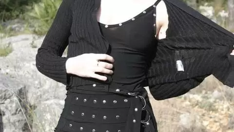 Mahylis desnudandose  en el bosque  photo 9