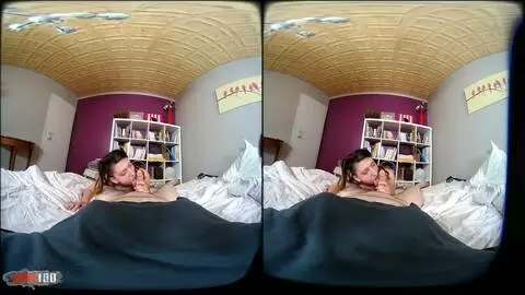 Video sexual de realidad virtual follando el coño peludo de la francesa flaca Melany Furie photo 05