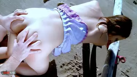 ¡La flaca francesa Melyne Leona siendo follada en la playa! photo 15