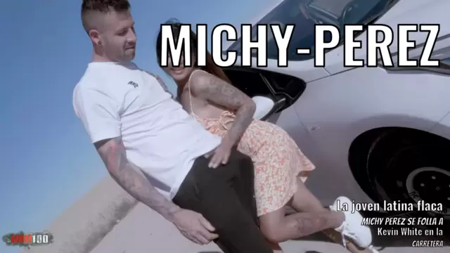 La joven latina flaca Michy Perez se folla a Kevin White en la carretera