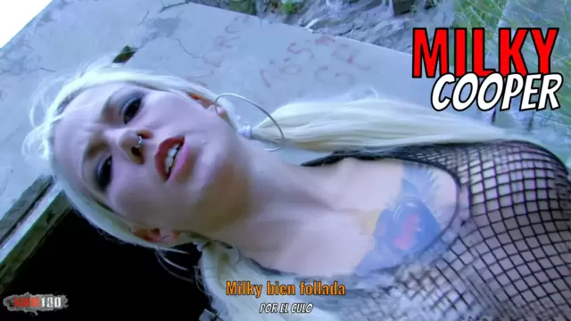 Milky bien follada por el culo