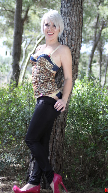 Milky Cooper Foto Sexy Gratis #059