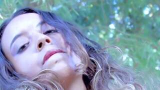 Misa morgane posando  en plena