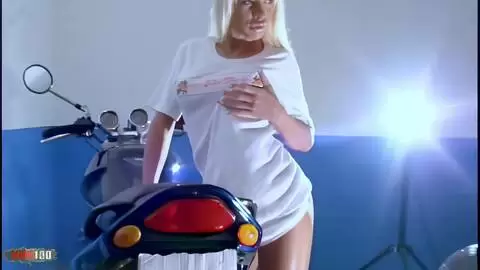 Mona Green posando  photo 07